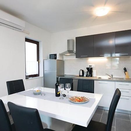 Apartments Dević Sukošan Zewnętrze zdjęcie